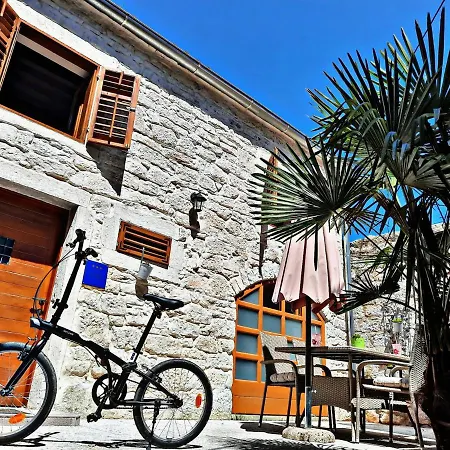 Appartamento Joseph's Yard Rovigno